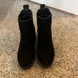 Top shop black suede boots short heel